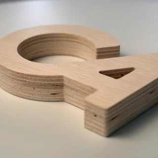 3D Holzlogo individuell zugeschnitten 