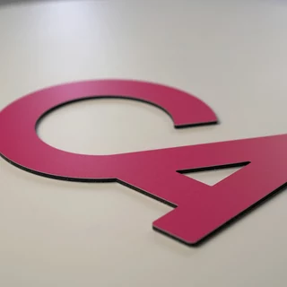 Bedrucktes Aluminiumverbund Material direkt verklebt